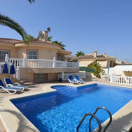 Large With Private Pool And Five Bedrooms In Villa *