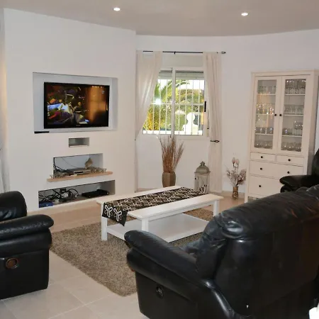 Large With Private Pool And Five Bedrooms In * Benijófar