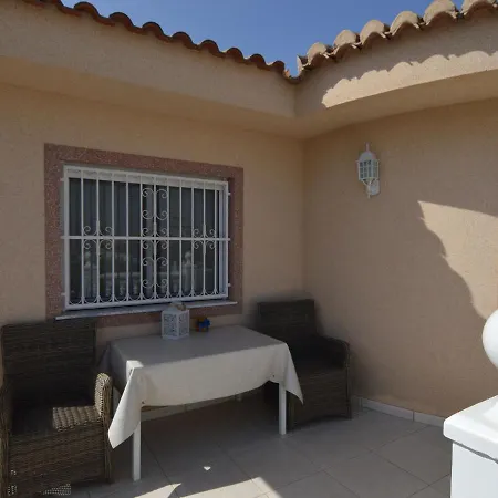 Villa Large With Private Pool And Five Bedrooms In Benijófar