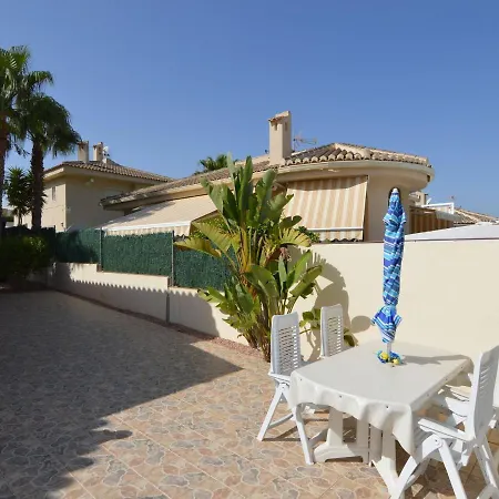 Villa Large With Private Pool And Five Bedrooms In